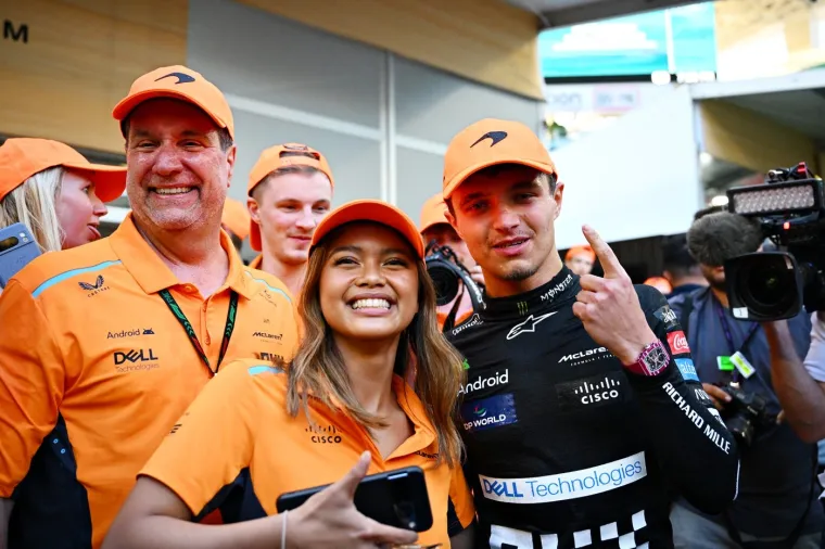 Atraktivna Bianca juri prema Formuli 1, a već je postala globalni fenomen