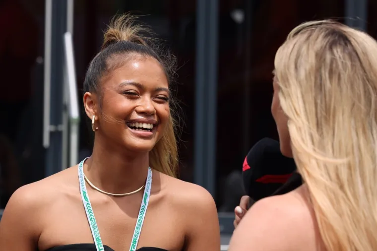 Atraktivna Bianca juri prema Formuli 1, a već je postala globalni fenomen