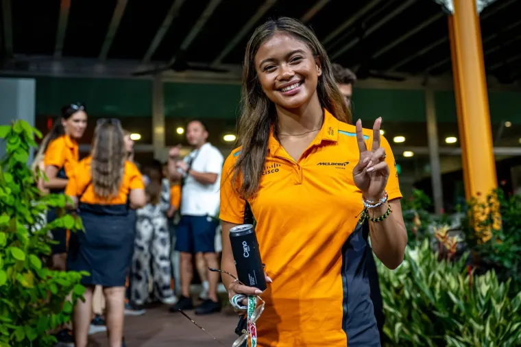 Atraktivna Bianca juri prema Formuli 1, a već je postala globalni fenomen