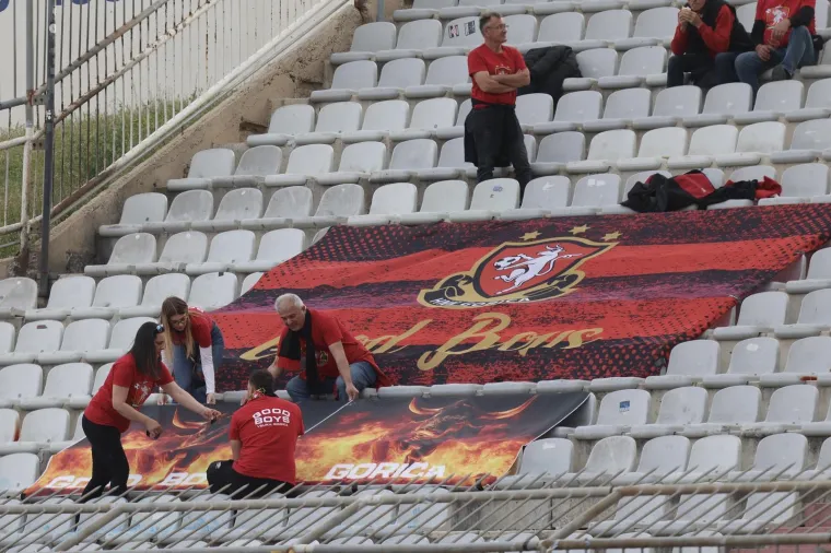 Torcida u manjem broju nego smo navikli, ali poslali su poruku koja se čuje do Francuske
