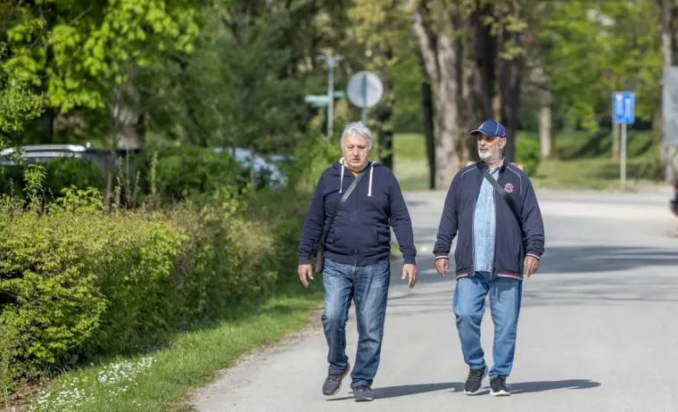 Dama u baloneru ukrala poglede na karlovačkoj &scaron;pici: Pogledajte tko se sve pro&scaron;etao gradom