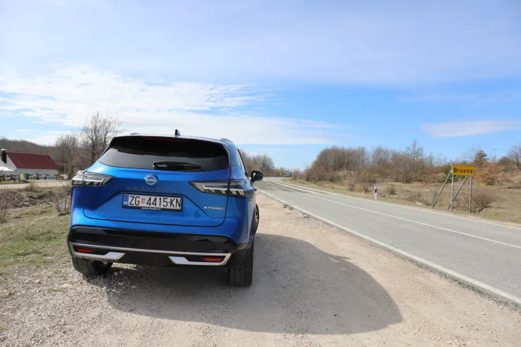 Ovaj SUV vuče kao struja, a ide na benzin: Pogledajte kako izgleda