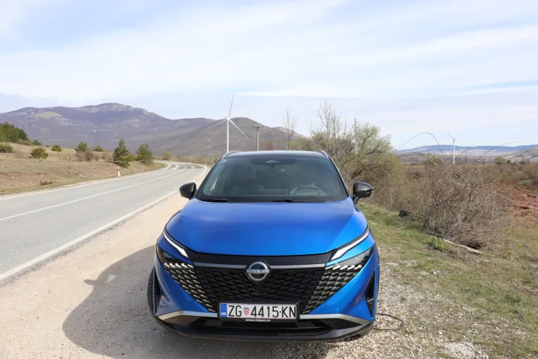 Ovaj SUV vuče kao struja, a ide na benzin: Pogledajte kako izgleda