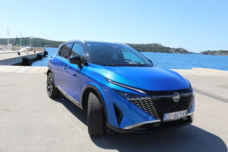 Ovaj SUV vuče kao struja, a ide na benzin: Pogledajte kako izgleda