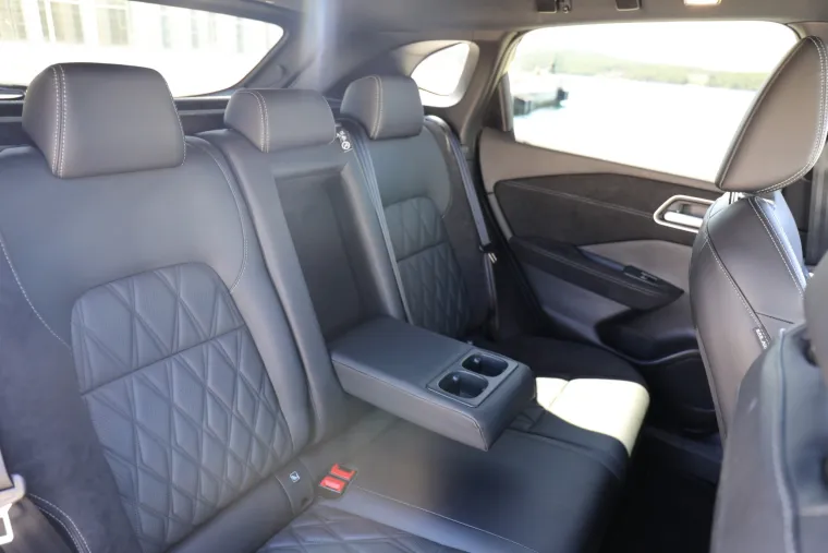 Ovaj SUV vuče kao struja, a ide na benzin: Pogledajte kako izgleda