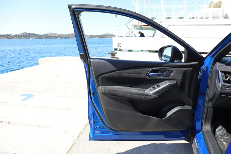 Ovaj SUV vuče kao struja, a ide na benzin: Pogledajte kako izgleda