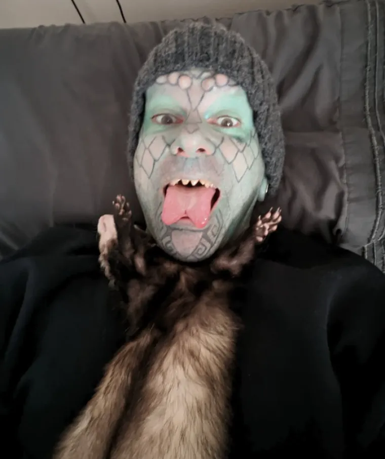 Potro&scaron;io je čitavo bogatstvo da bi izgledao kao gmaz: Iza te odluke stoji nevjerojatna priča