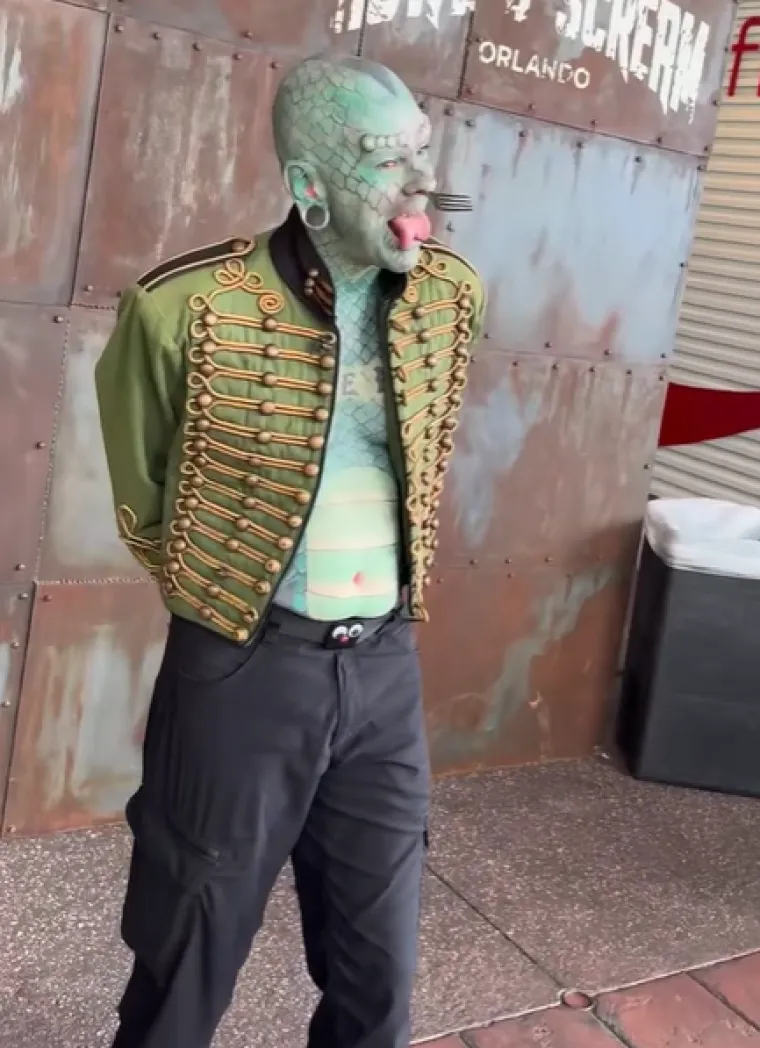 Potro&scaron;io je čitavo bogatstvo da bi izgledao kao gmaz: Iza te odluke stoji nevjerojatna priča