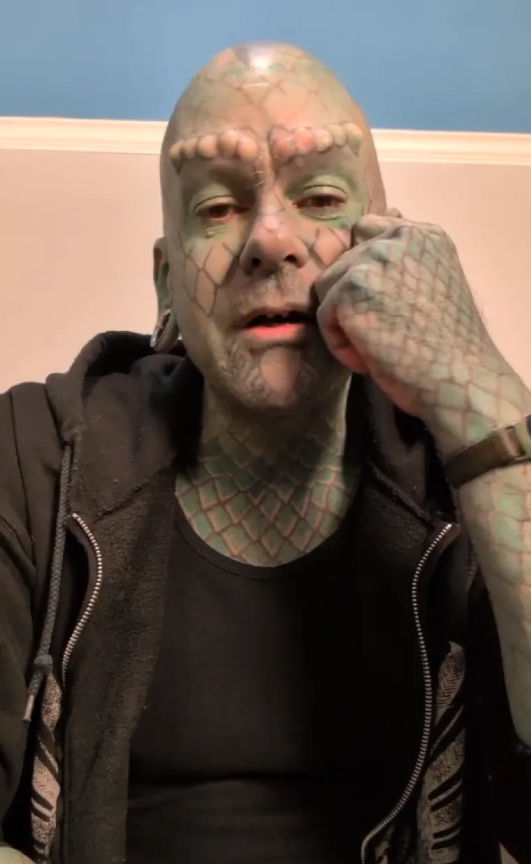 Potro&scaron;io je čitavo bogatstvo da bi izgledao kao gmaz: Iza te odluke stoji nevjerojatna priča