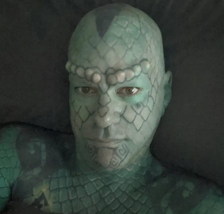 Potro&scaron;io je čitavo bogatstvo da bi izgledao kao gmaz: Iza te odluke stoji nevjerojatna priča