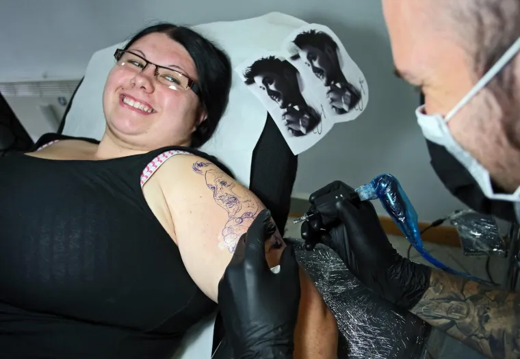 Ne, ovo nije AI: Djevojka iz Krapine &scaron;okirala Houdeka, posvetila mu ogromnu tetovažu