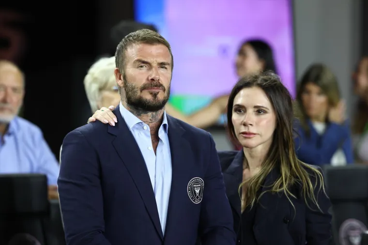 Posh spajsica, najpoznatija WAG-sica i sada modna elita: Kako se mijenjala Victoria Beckham?
