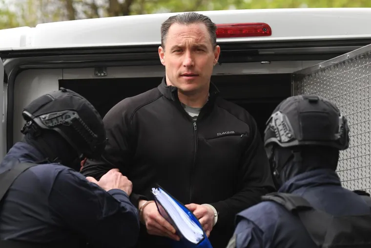 Srđan Mlađan u lancima stigao na sud: Novinarima dobacio dvije rečenice