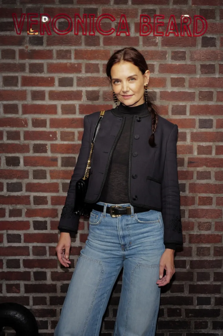 Jedva se izvukla iz ralja scijentologije, a sad je snimili na ulici: Ovako izgleda Katie Holmes