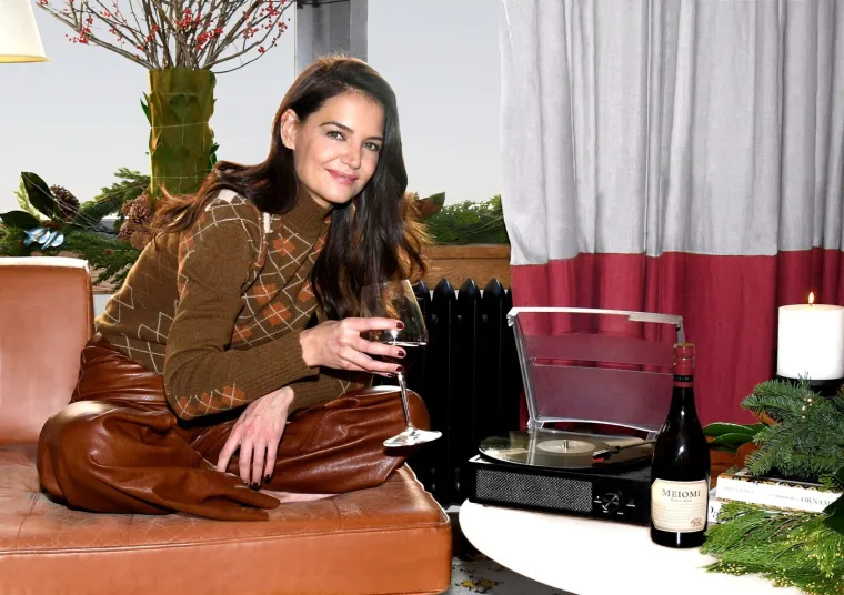 Jedva se izvukla iz ralja scijentologije, a sad je snimili na ulici: Ovako izgleda Katie Holmes