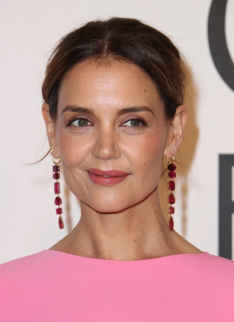 Jedva se izvukla iz ralja scijentologije, a sad je snimili na ulici: Ovako izgleda Katie Holmes