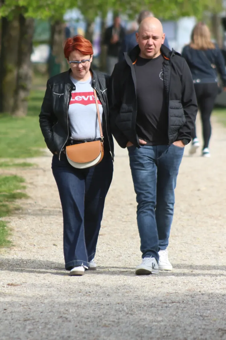 Crnokosa dama zapela oku fotografa na jednoj od najposjećenijih &scaron;etnica