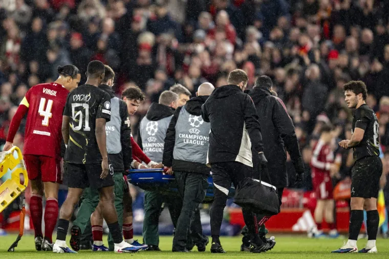 Muk i suze na Anfieldu: Zvijezdu iznijeli na nosilima, propu&scaron;ta Svjetsko prvenstvo