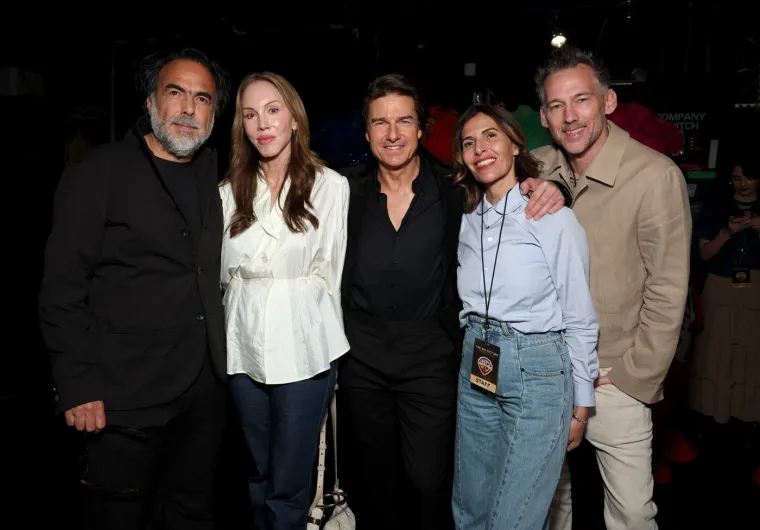 Možete li vjerovati da je ovo Tom Cruise? Pretvorio se u sijedog starca s pivskim trbuhom