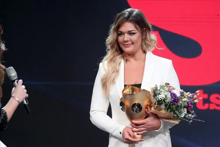 Tenisice zamijenila &scaron;tiklama: Biste li prepoznali Sandru ex. Perković s početka karijere?