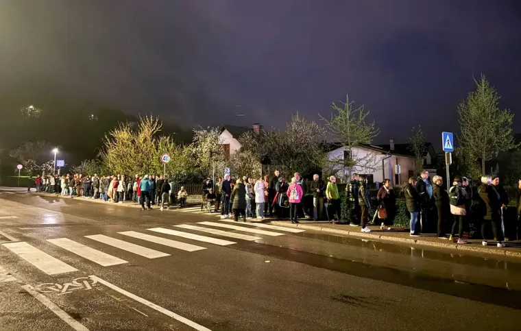 Susjedi satima čekali u koloni da se upi&scaron;u kod liječnice: 'Ovo nije red za pra&scaron;ak za rublje'