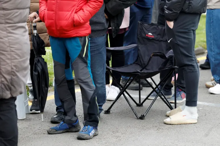 Susjedi satima čekali u koloni da se upi&scaron;u kod liječnice: 'Ovo nije red za pra&scaron;ak za rublje'