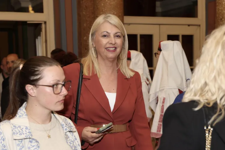 Glamur na splitskoj premijeri: Povratak klasika nakon 25 godina okupio elitu, evo tko je sve bio