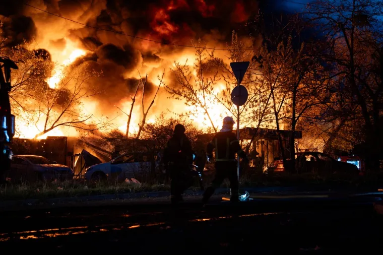 Dvanaestogodi&scaron;nji dječak mrtav, obitelj spasili ispod ru&scaron;evina, ovo su slike pakla
