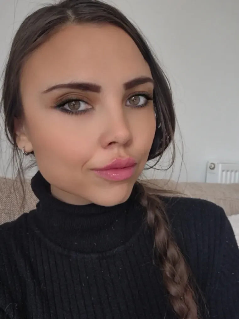 Lijepa i dotjerana: Svi su uvjereni da je model, a ono čime se zapravo bavi nitko ne očekuje