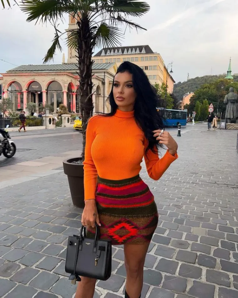 Ona je magnet za nogometa&scaron;e, a najvi&scaron;e voli ulagati u Birkinice: Tko je Sinjanka Anđela &Scaron;imac?