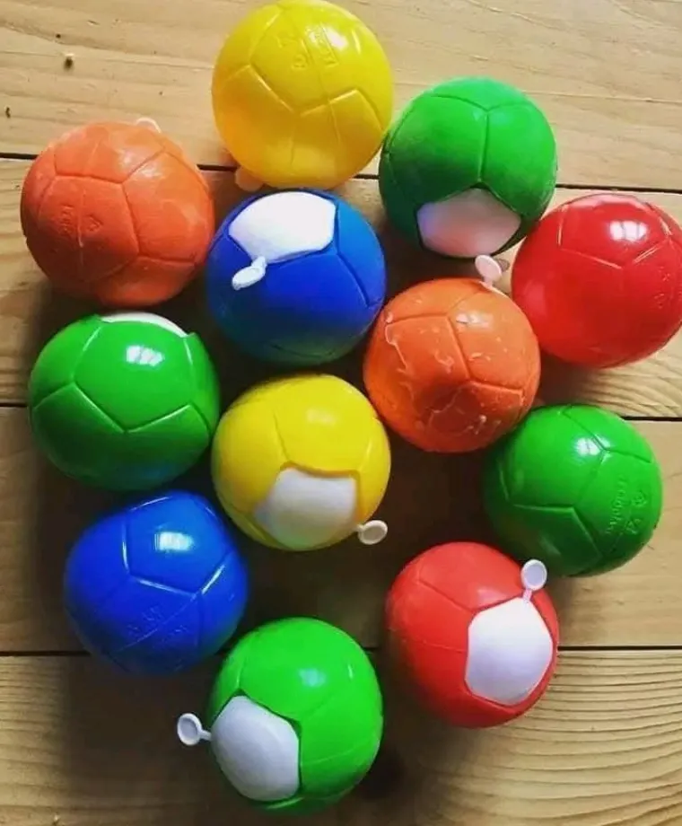 Od &scaron;kolskih klupa do uličnih igara: Ako ste odrastali 90-ih, ove stvari su vam itekako poznate