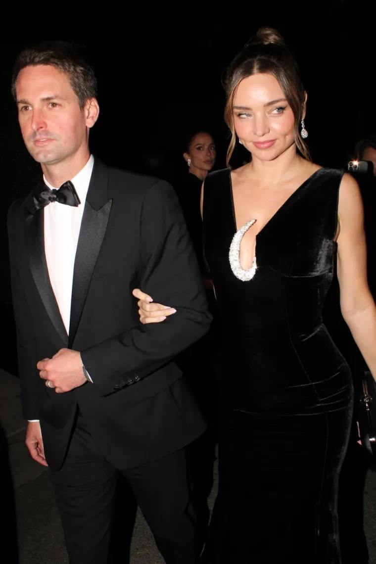 Od Victorijine anđelice do mame četvero djece: Je li moguće da Miranda Kerr sada ovako izgleda?