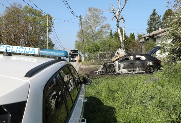 Izgorio Audi Q8 u vlasni&scaron;tvu žene (58): Pogledajte &scaron;to je ostalo od njega
