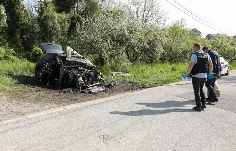 Izgorio Audi Q8 u vlasni&scaron;tvu žene (58): Pogledajte &scaron;to je ostalo od njega