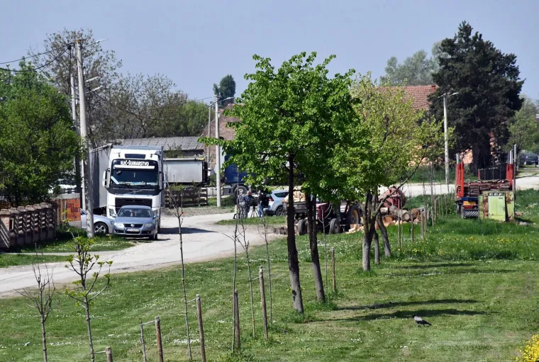 Mjesto gdje je vozač pokosio tri žene: 'Kod jedne je u podne bio na &scaron;i&scaron;anju pa se razveo i vratio u kafić'