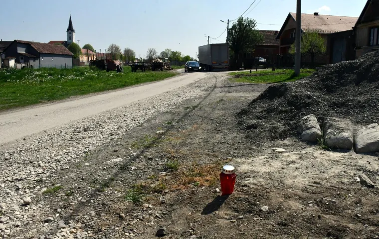 Mjesto gdje je vozač pokosio tri žene: 'Kod jedne je u podne bio na &scaron;i&scaron;anju pa se razveo i vratio u kafić'