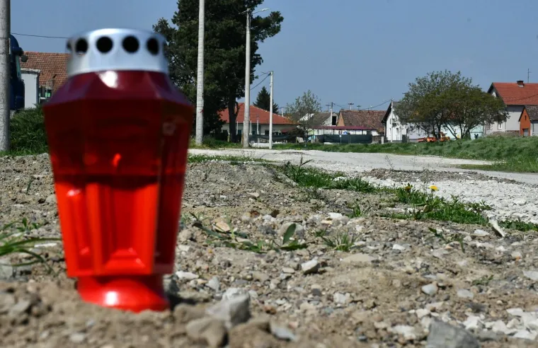 Mjesto gdje je vozač pokosio tri žene: 'Kod jedne je u podne bio na &scaron;i&scaron;anju pa se razveo i vratio u kafić'