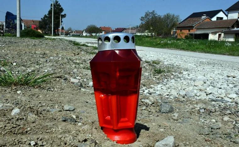 Mjesto gdje je vozač pokosio tri žene: 'Kod jedne je u podne bio na &scaron;i&scaron;anju pa se razveo i vratio u kafić'