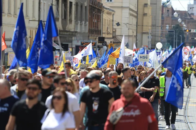 Sindikat objavio procjenu broja ljudi na prosvjedu: Pogledajte &scaron;to su poručili Plenkoviću