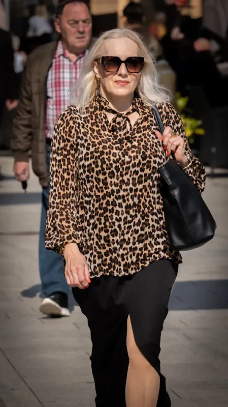 Tako to djevojke rade u Međimurju: Ljepotice iskoristile sunčano vrijeme i odu&scaron;evile prolaznike