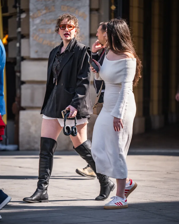 Vjerovali ili ne, ovaj prizor je iz Zagreba: Ove atraktivne djevojke privlačile su poglede na &scaron;pici