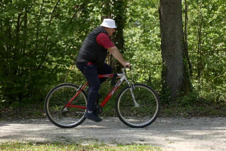 Nedjeljna sunčana idila! Zagrepčani u Maksimiru, Splićani na Bačvicama: Ovo je čista uživancija