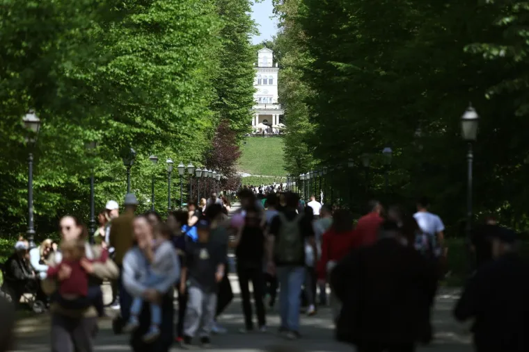 Nedjeljna sunčana idila! Zagrepčani u Maksimiru, Splićani na Bačvicama: Ovo je čista uživancija