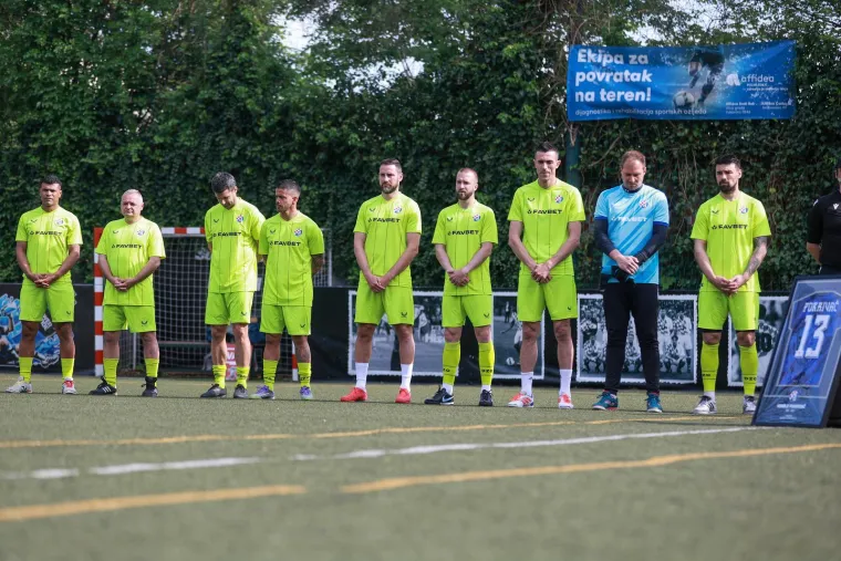 Niko Kranjčar, Mandžukić i druge legende zaigrale u čast Nikole Pokrivača. Pogledajte tko se sve pojavio