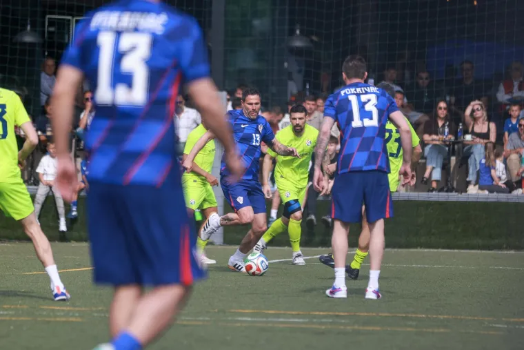 Niko Kranjčar, Mandžukić i druge legende zaigrale u čast Nikole Pokrivača. Pogledajte tko se sve pojavio