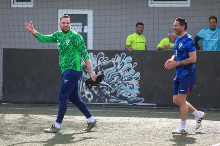 Niko Kranjčar, Mandžukić i druge legende zaigrale u čast Nikole Pokrivača. Pogledajte tko se sve pojavio