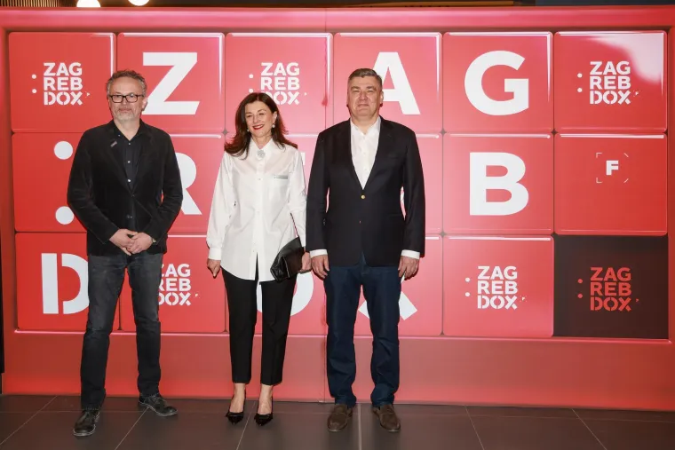 Opu&scaron;teni, elegantni i modno usklađeni: Pogledajte kako su Milanovići zablistali na ZagrebDoxu