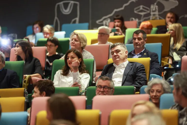 Opu&scaron;teni, elegantni i modno usklađeni: Pogledajte kako su Milanovići zablistali na ZagrebDoxu