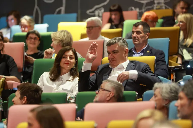 Opu&scaron;teni, elegantni i modno usklađeni: Pogledajte kako su Milanovići zablistali na ZagrebDoxu