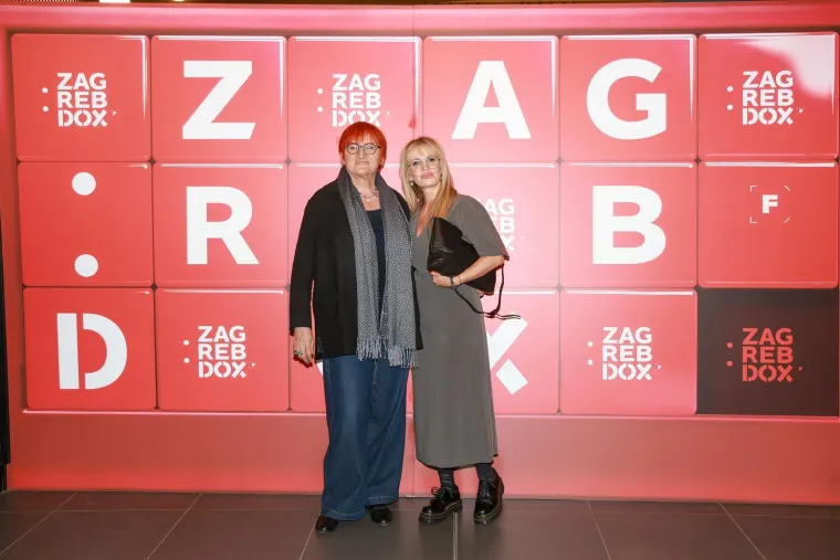 Opu&scaron;teni, elegantni i modno usklađeni: Pogledajte kako su Milanovići zablistali na ZagrebDoxu